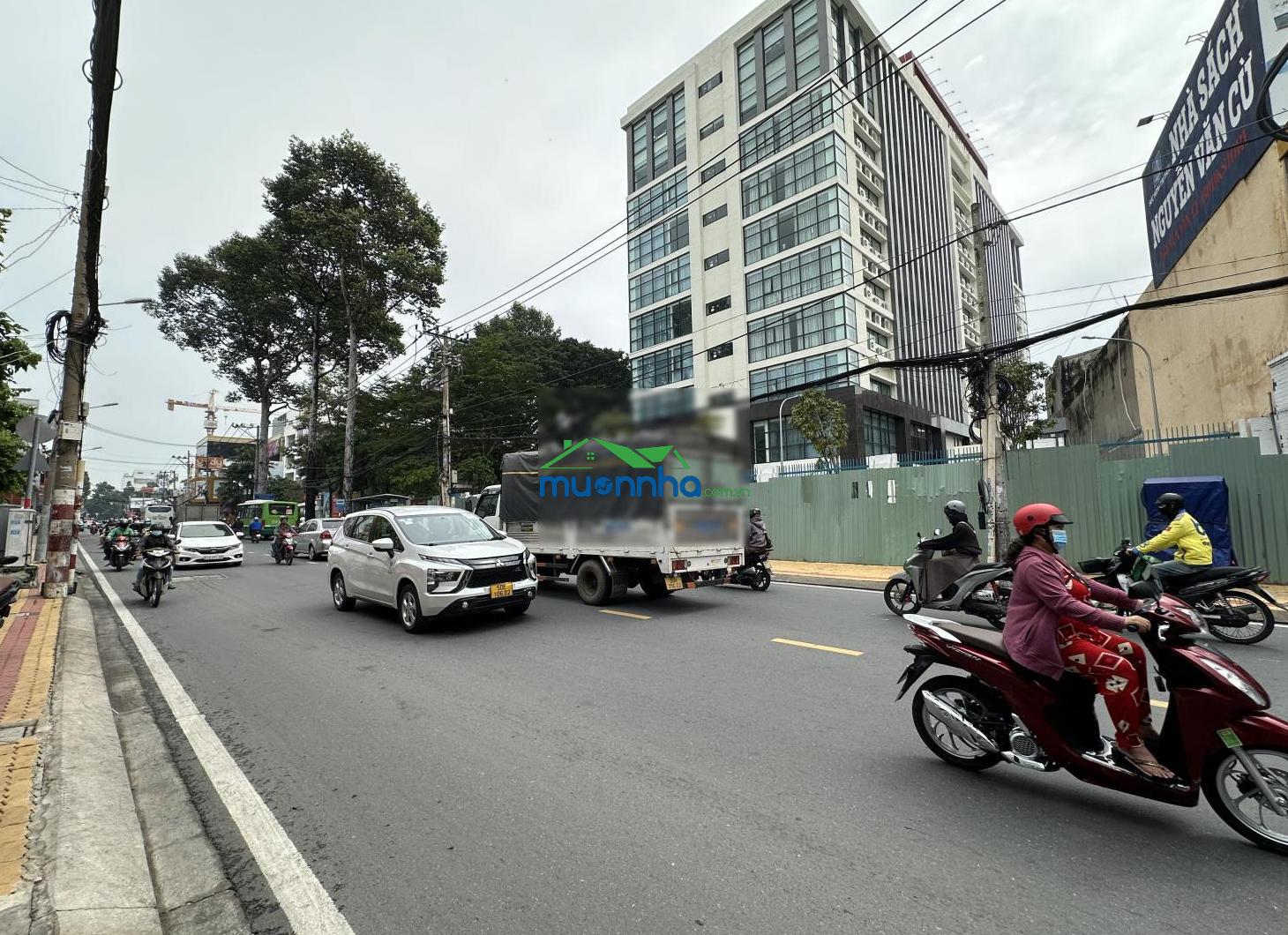 140m2. ngang 5,5m. hẻm xe tải. cách đường võ văn ngân 200m. khu vực trung tâm phường bình thọ. shr - 4