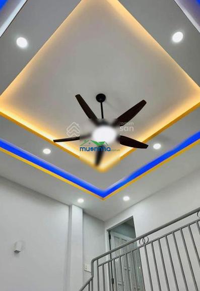 Chính chủ bán nhà cấp 4 dt 80m2 đường song hành gần chợ tân hiệp, hóc môn sổ hồng riêng
