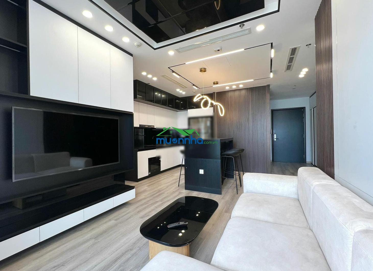 Cho thuê gấp 2pn vinhomes, view thành phố giá 20tr/th full nội thất đẹp dt: 90m2, lh 0397 383 ***