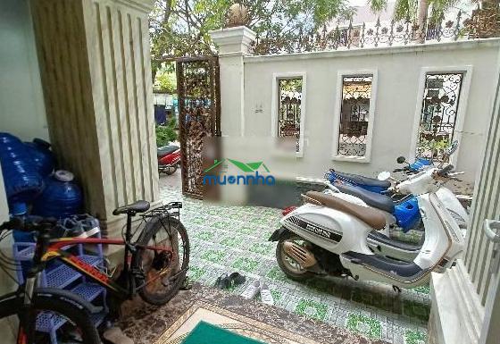 Bán nhà bùi minh trực ngang 8m gần chợ 4 tầng hoàn công mới ở ngay hoặc chdv