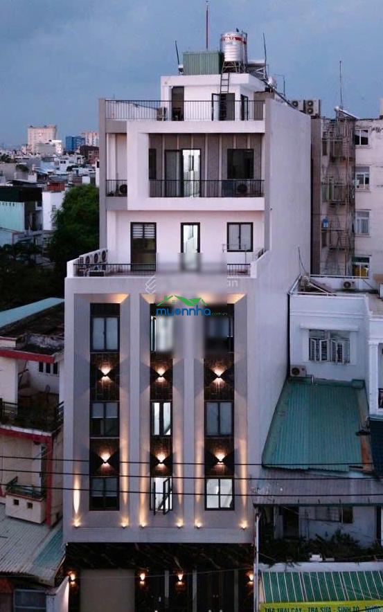 Toà nhà chdv 8 tầng 75 phòng, dt 8x25m đường 8m quang trung, thu 300tr/th giá 50 tỷ