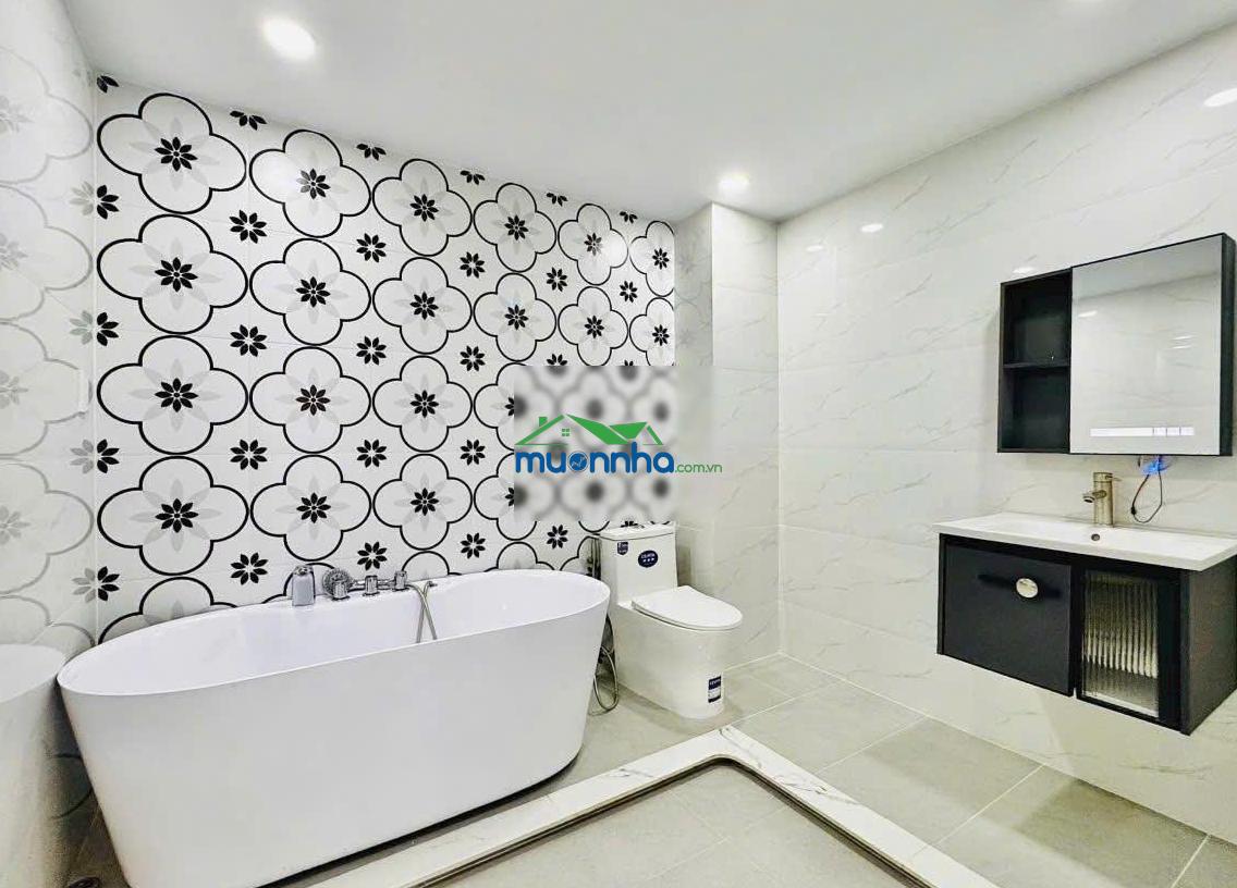 Giá 6tỷ450 hẻm 1 trục đoàn văn bơ - quận 4, dt 74m² (3pn - 4nvs) xe hơi tới cửa, gần chợ xóm chiếu