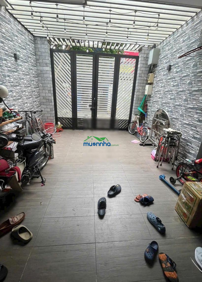 Quá ngộp - bán nhà 2 tầng - hxh - đs 8. linh xuân - giá 55tr/m2 - sân ô tô - 2