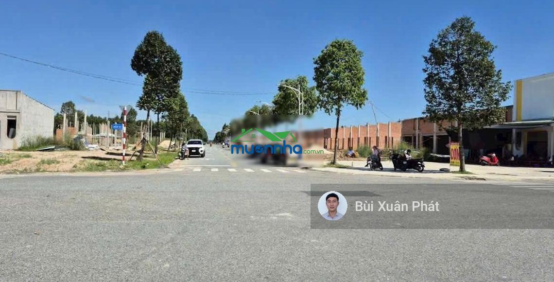 Bán nhà mt đường d7 tại kdc 5d kcn bàu bàng, đối diện công viên gần trường thcs lai uyên