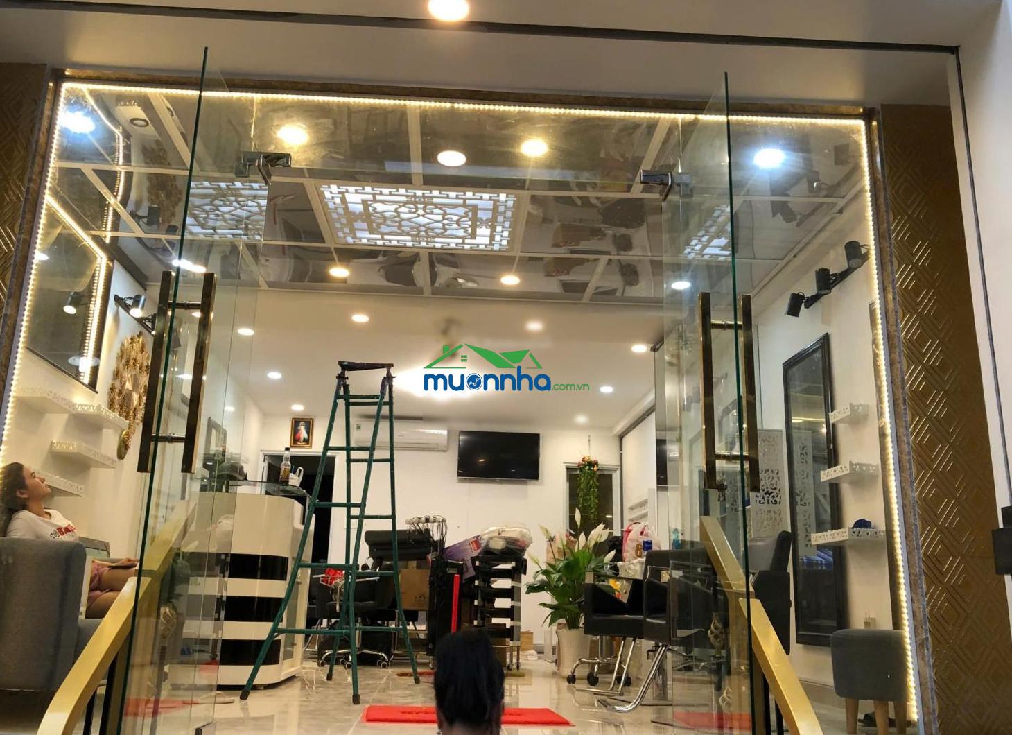 Siêu phẩm chdv nguyễn gia trí, q. bt. dt: 8.5x22m, hầm,6 tầng, hđt 170tr. bán 50 tỷ, lh 0985 794 *** - 3