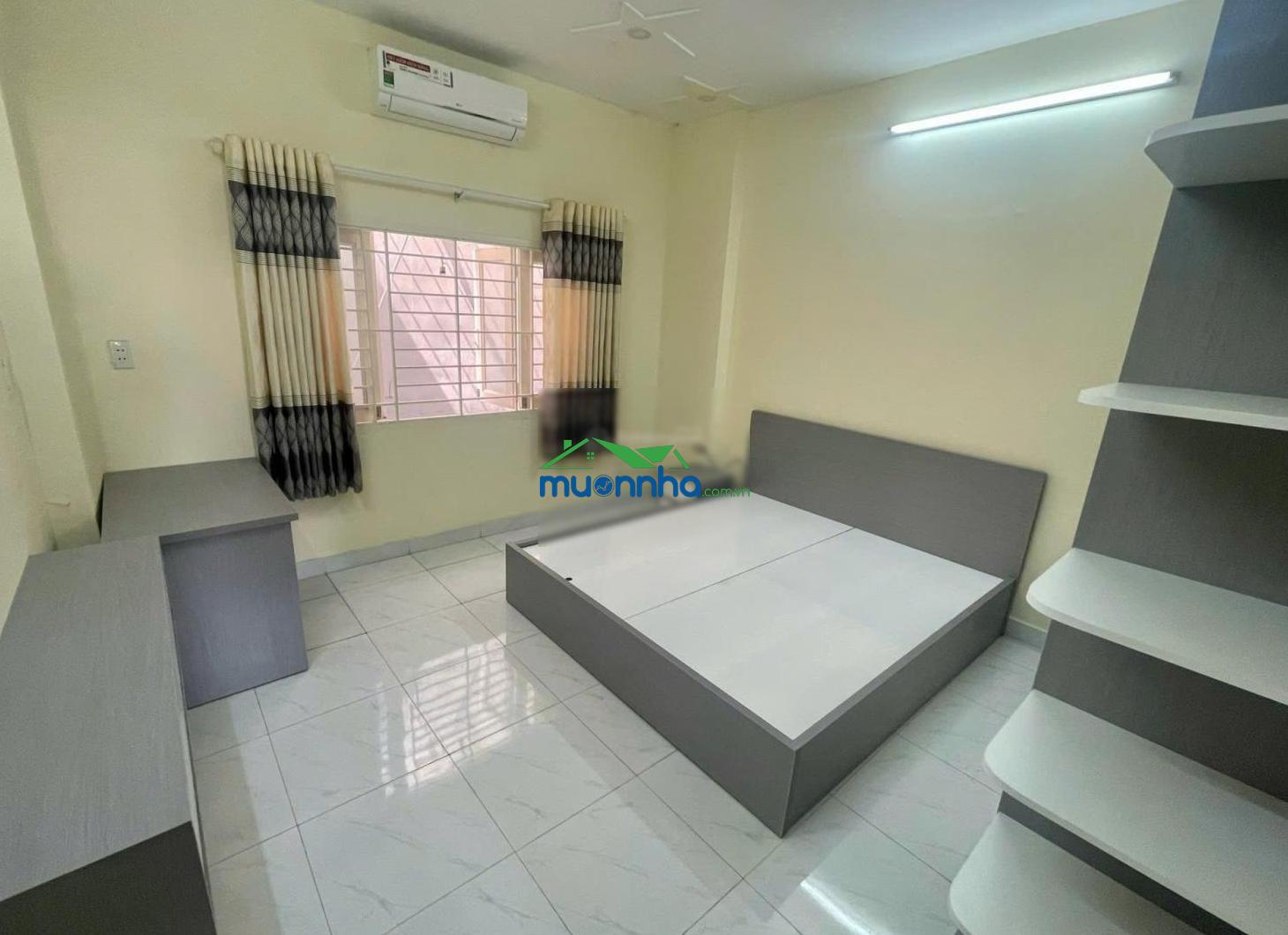 Ngộp - ngân hàng bán gấp nhà 2 tầng ngay chợ bình triệu 68m2 shr hxh