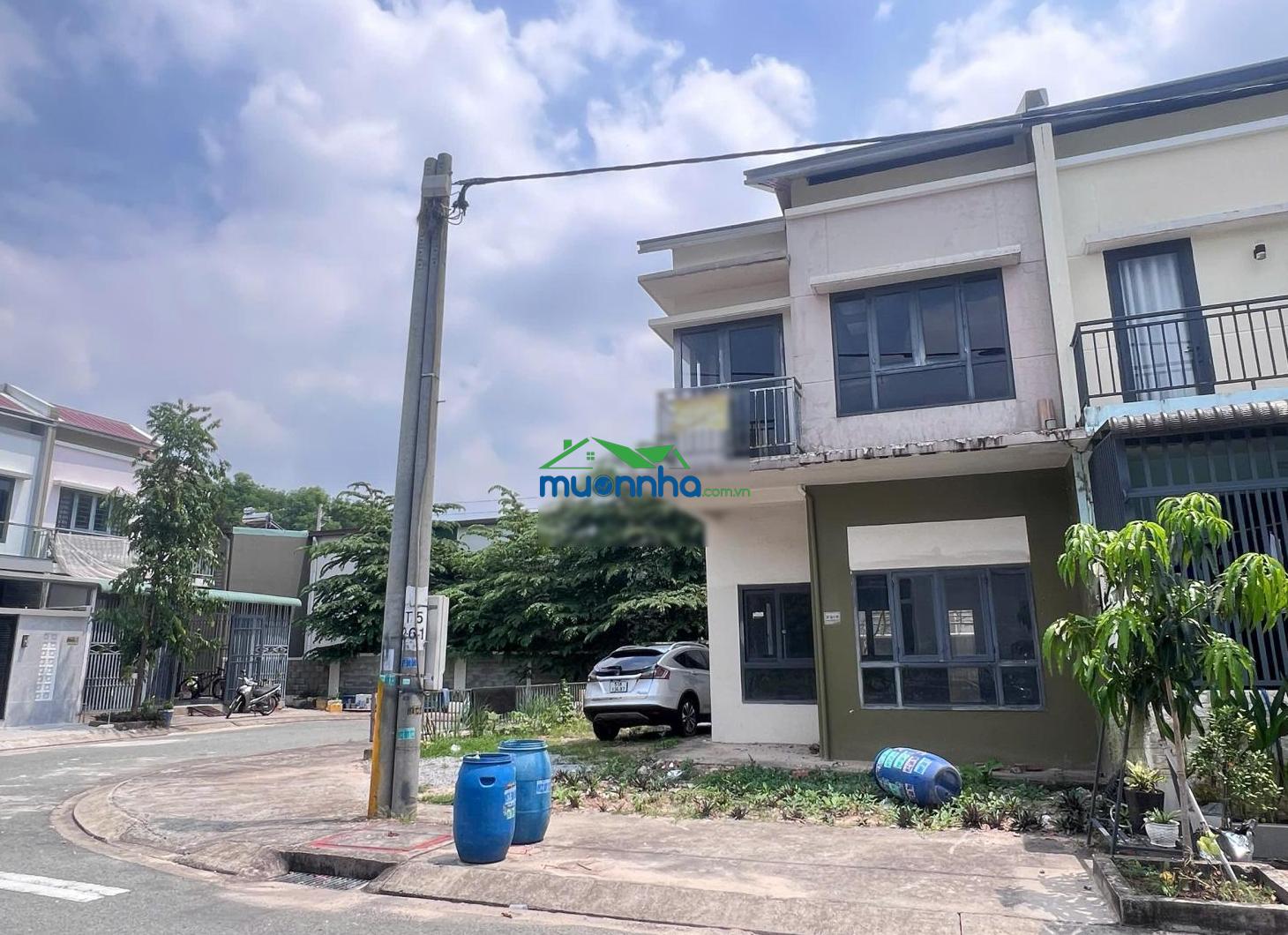 Bán căn góc liền kề vườn 136m2 tại kđt oasis city, dân cư ở đông, sổ hồng hoàn công, giá 2,3 tỷ - 2