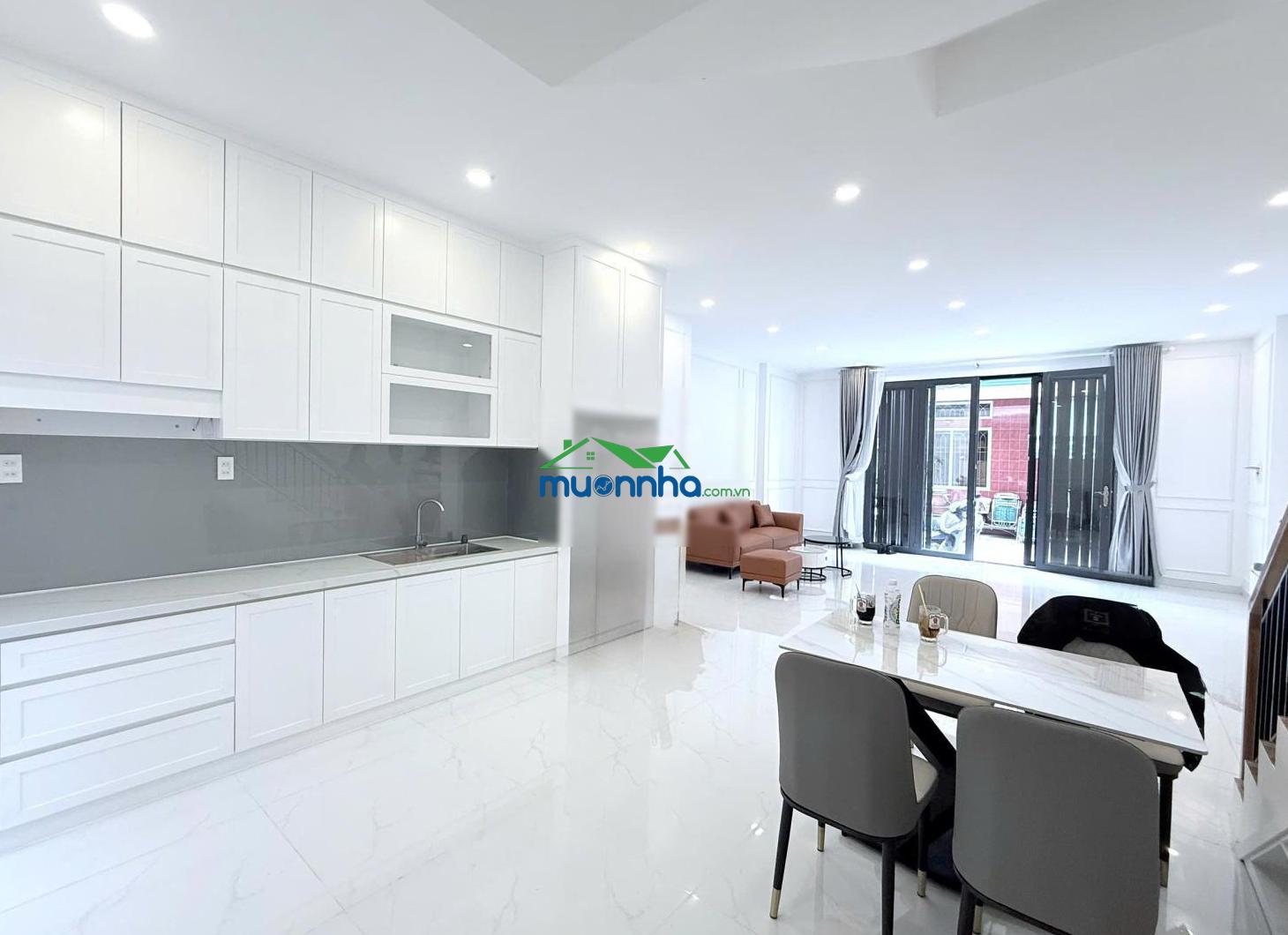 Sát bên q10! nhà mới 3 tấm gần ngã tư lạc long quân - âu cơ. dt: (6x12)m giá: 8 tỷ (tl)