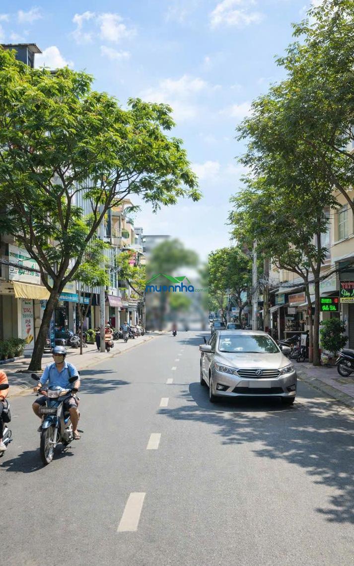 Sát vách chợ phạm văn hai tân bình - đường 8m thông thoáng - ngang 5m nở hậu - 3 tầng - 133m