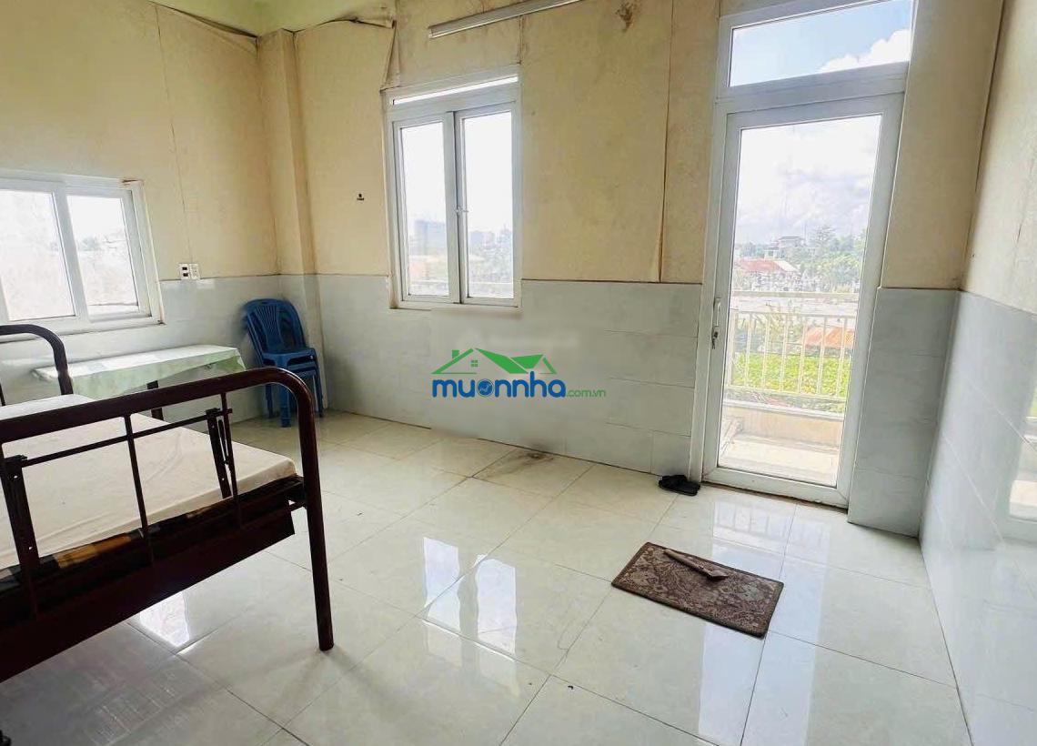 Dt: 95m² (6,3 * 15). giá 8.1 tỷ nhà 4 tầng, đường số 17. bình trưng, tp thủ đức
