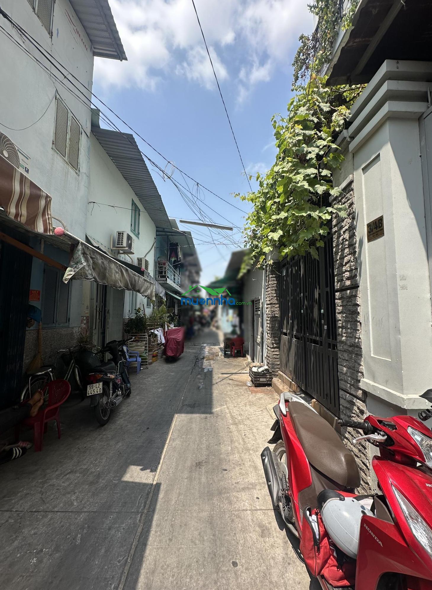 Nhà chính chủ cần bán tại phạm hùng ngay hồ bơi hoà bình - 3