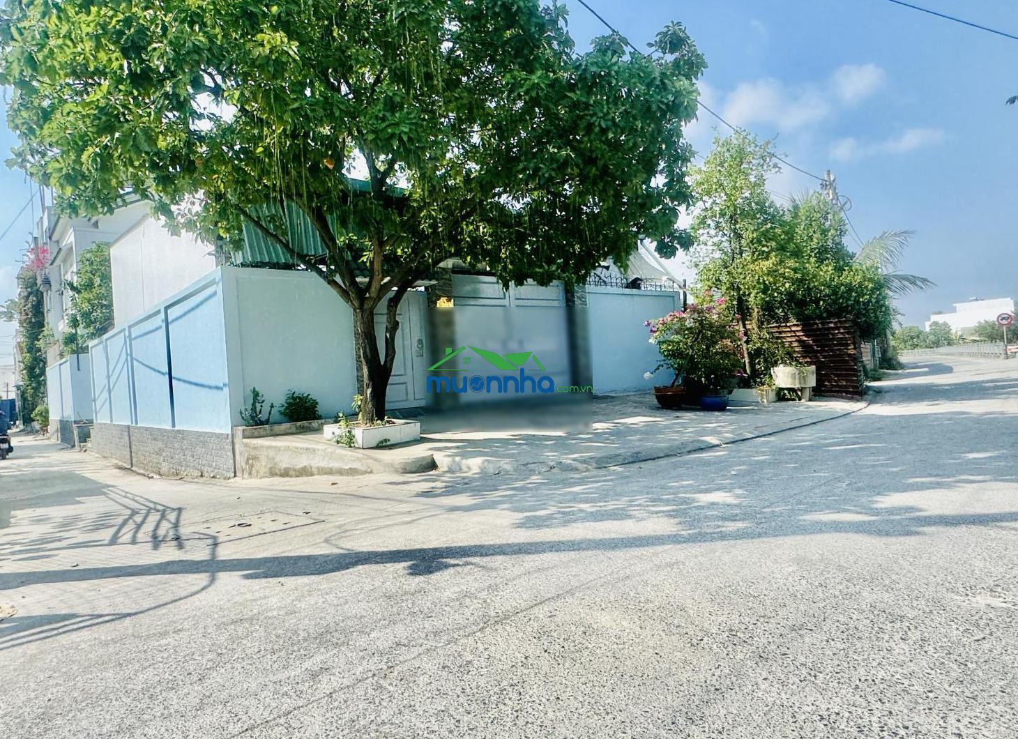 Căn nhà vườn góc 2mt ngang 11.5x32=350m2, tại hẻm 92 vườn lài, apđ, q12, cần bán 12 tỷ