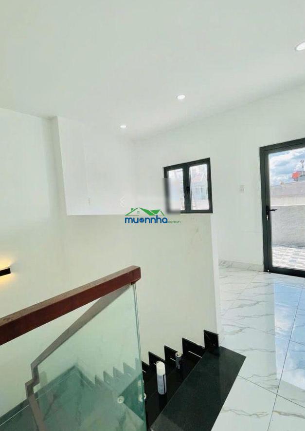Nhà đẹp 4 tầng, dt (4x14)m2, hẻm xe hơi thông suốt, ngay ngã tư bốn xã, giá 6,85 tỷ còn tl - 4