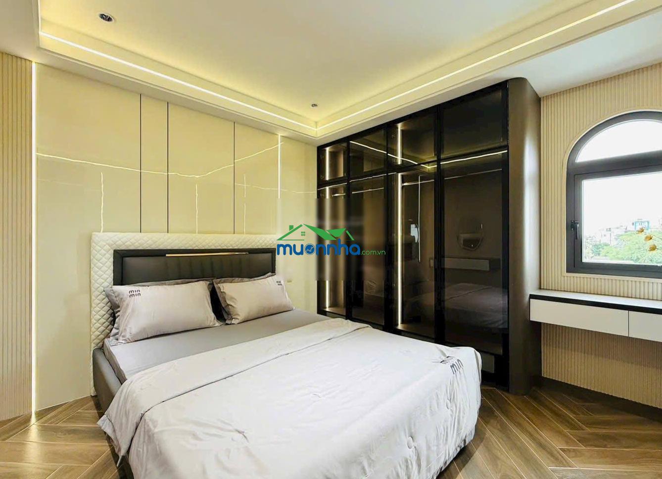 Chủ đi định cư bán nhà nguyễn văn tráng-q1, gần đại học hoa sen. giá 5tỷ650/79m2 đang cho thuê 27tr - 2