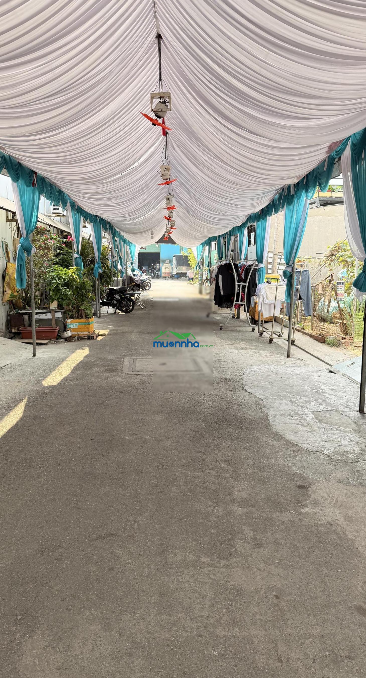 Nhà 3 tầng đẹp, gần vòng xoay trần văn giàu, hẻm 6m ở là mê - 3