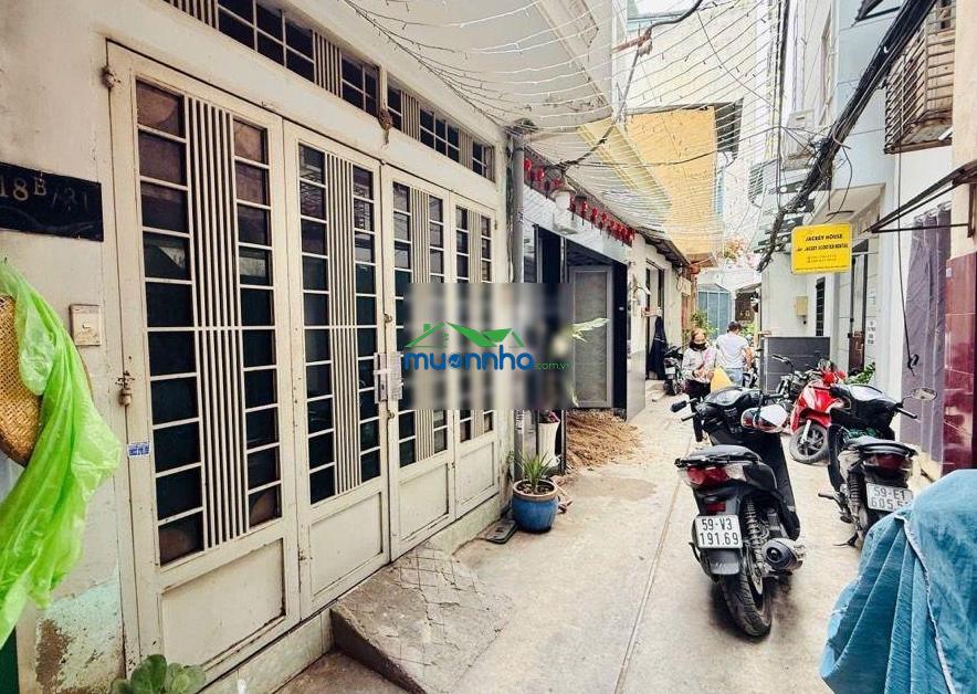 Quận 1, nguyễn thị minh khai: dt 34m, đúc btct tầng, 3pn, 3wc, pk, bếp: giá 8 tỷ - 2