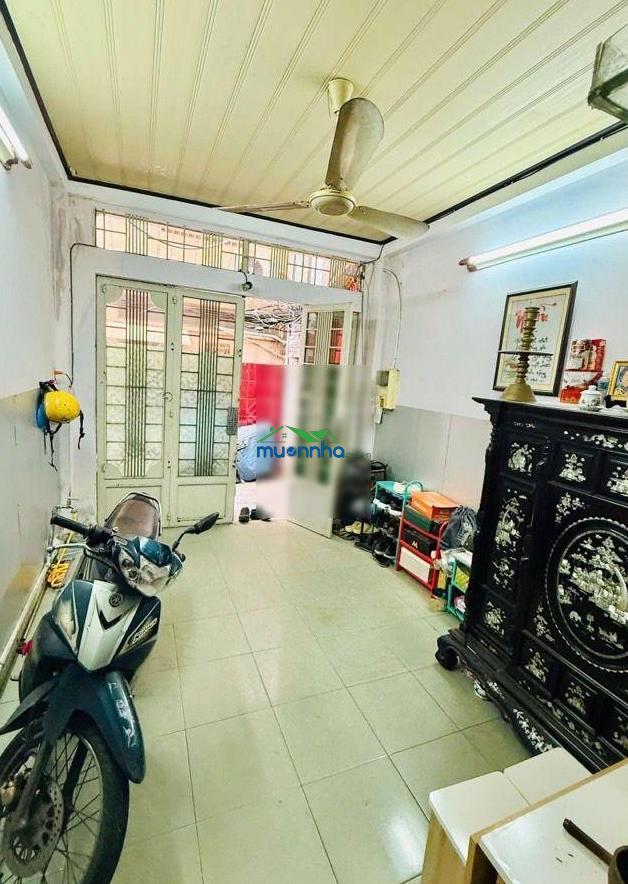 Quận 1, nguyễn thị minh khai: dt 34m, đúc btct tầng, 3pn, 3wc, pk, bếp: giá 8 tỷ - 4