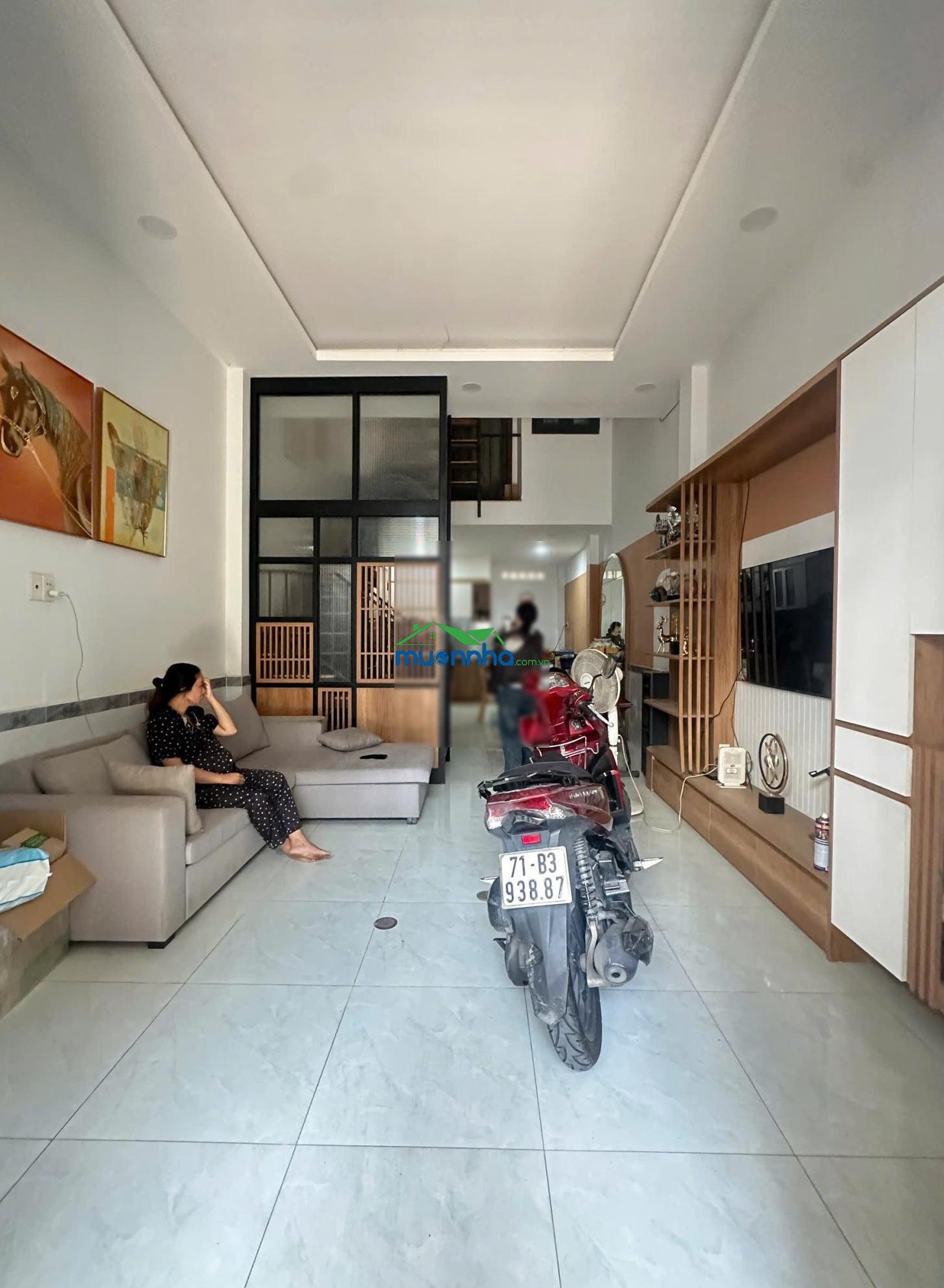 Bán nhà hẻm 6m đường bình thành, dt 4mx13m, 1 lầu, nhà còn mới, giá 4.55 tỷ (tl), hẻm thông 6m