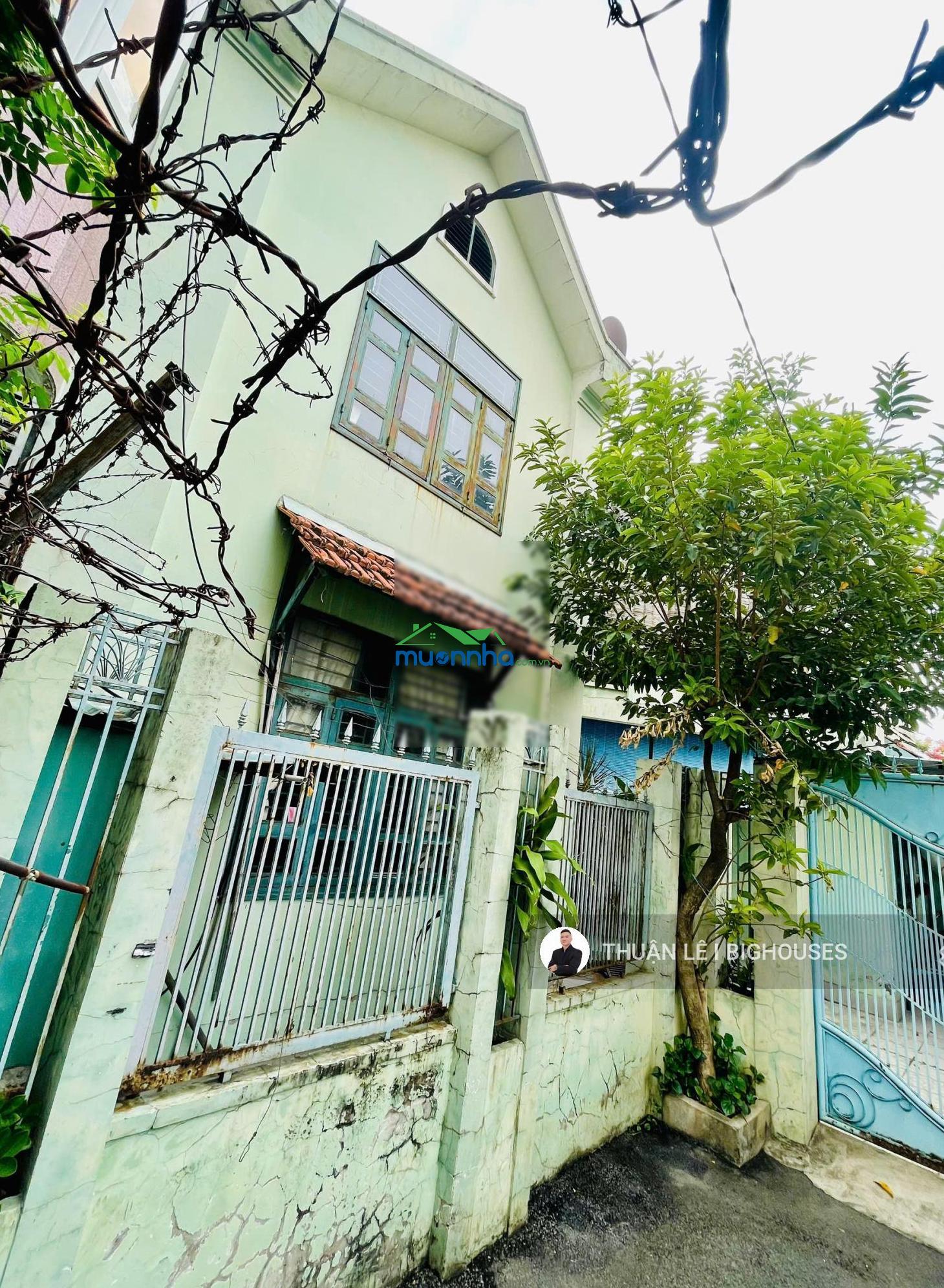 Bán gấp! 25 tỷ về 20,9 tỷ. ngang khủng (14x 14m) 2 tầng khu sân bay tsn đường yên thế & cửu long