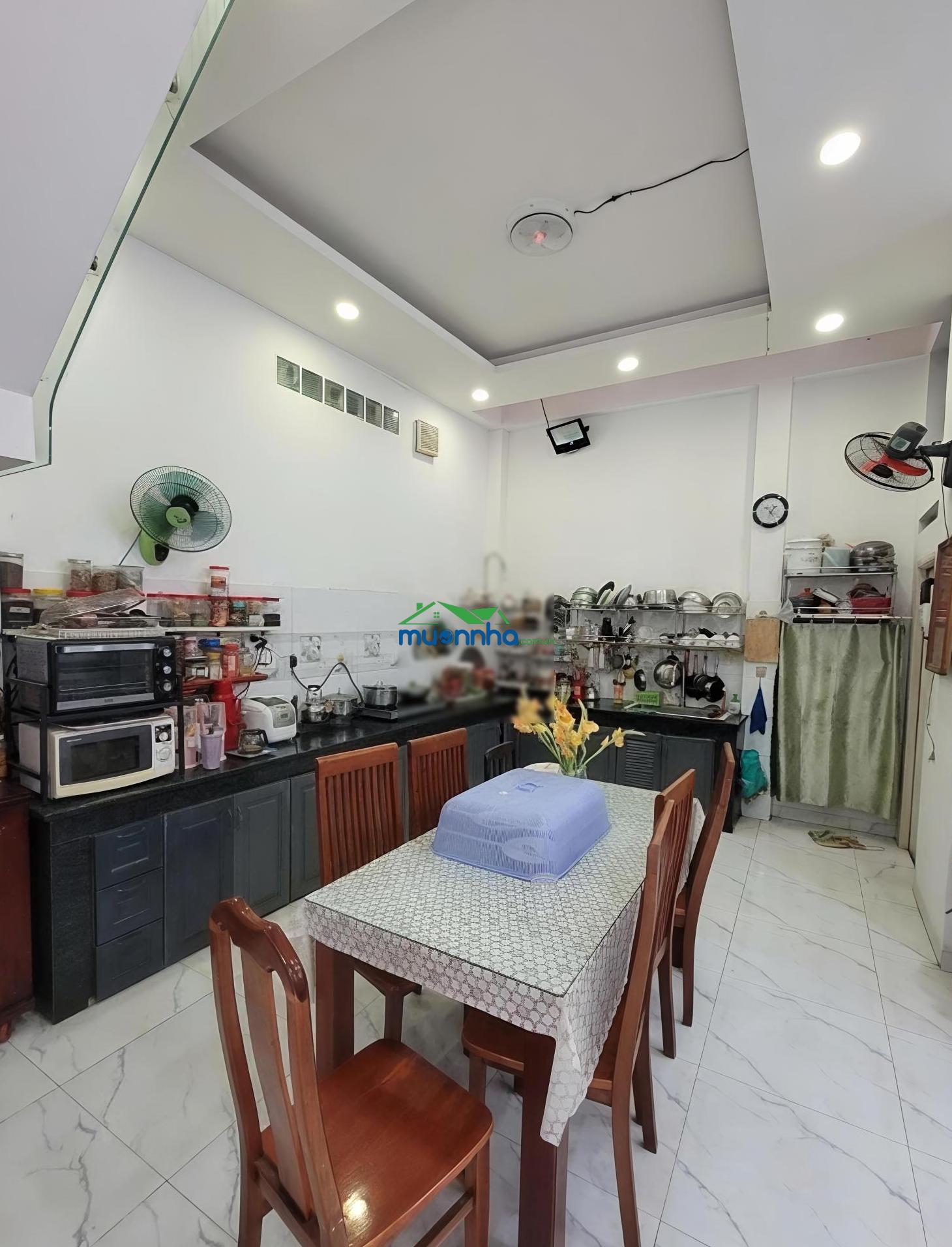 Bán nhà hơn 90m2 đất, chính chủ xây ở đúc thật 3 tầng 5pn cứng cáp, 1 sẹc kề khu cv làng hoa gò vấp - 2