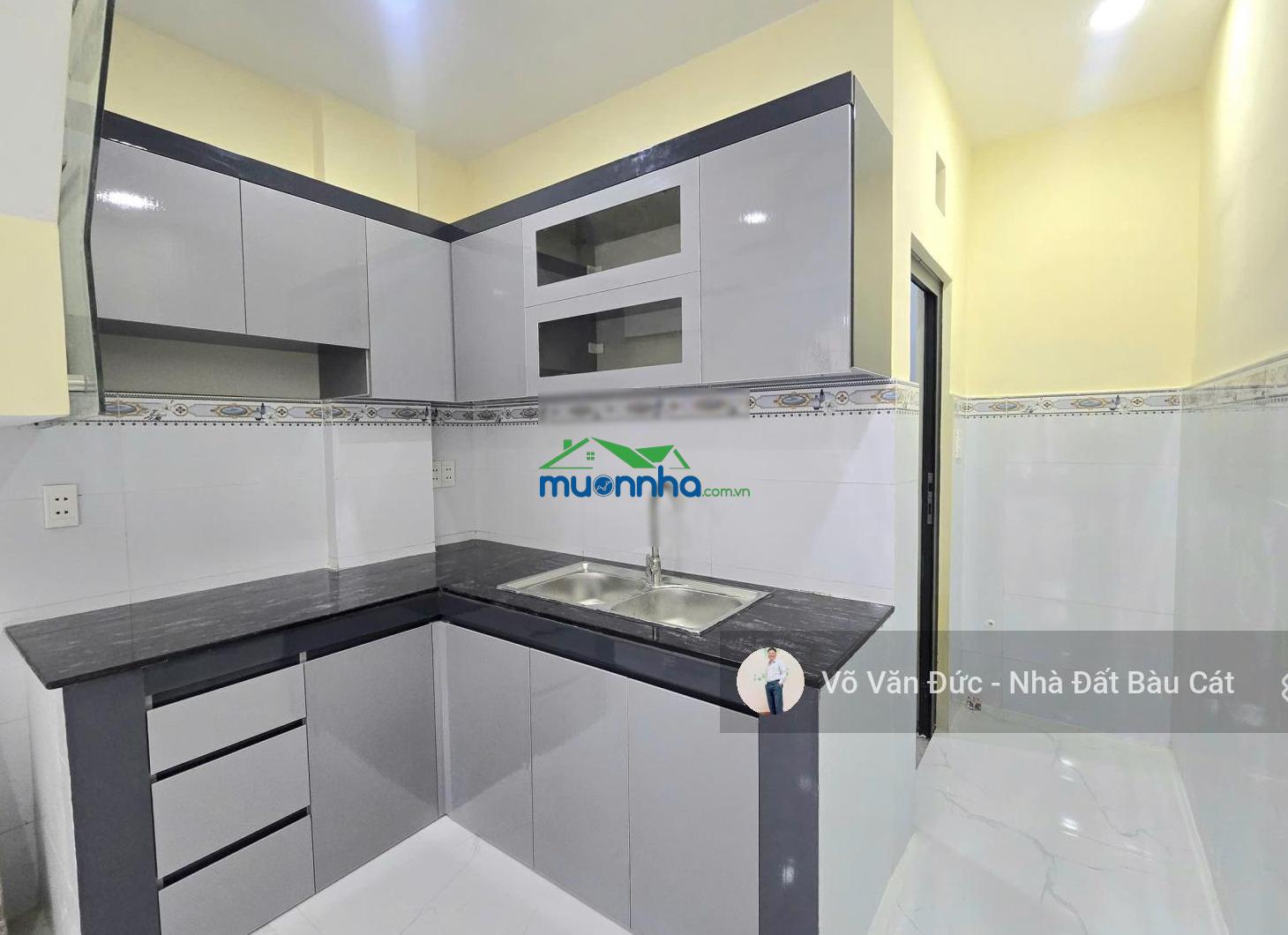 Giảm 600tr - bán nhà nguyễn hồng đào. dt 3x10m- 1 lầu mới đẹp ở ngay 2pn, 2wc. nhỉnh 4 tỷ - 4