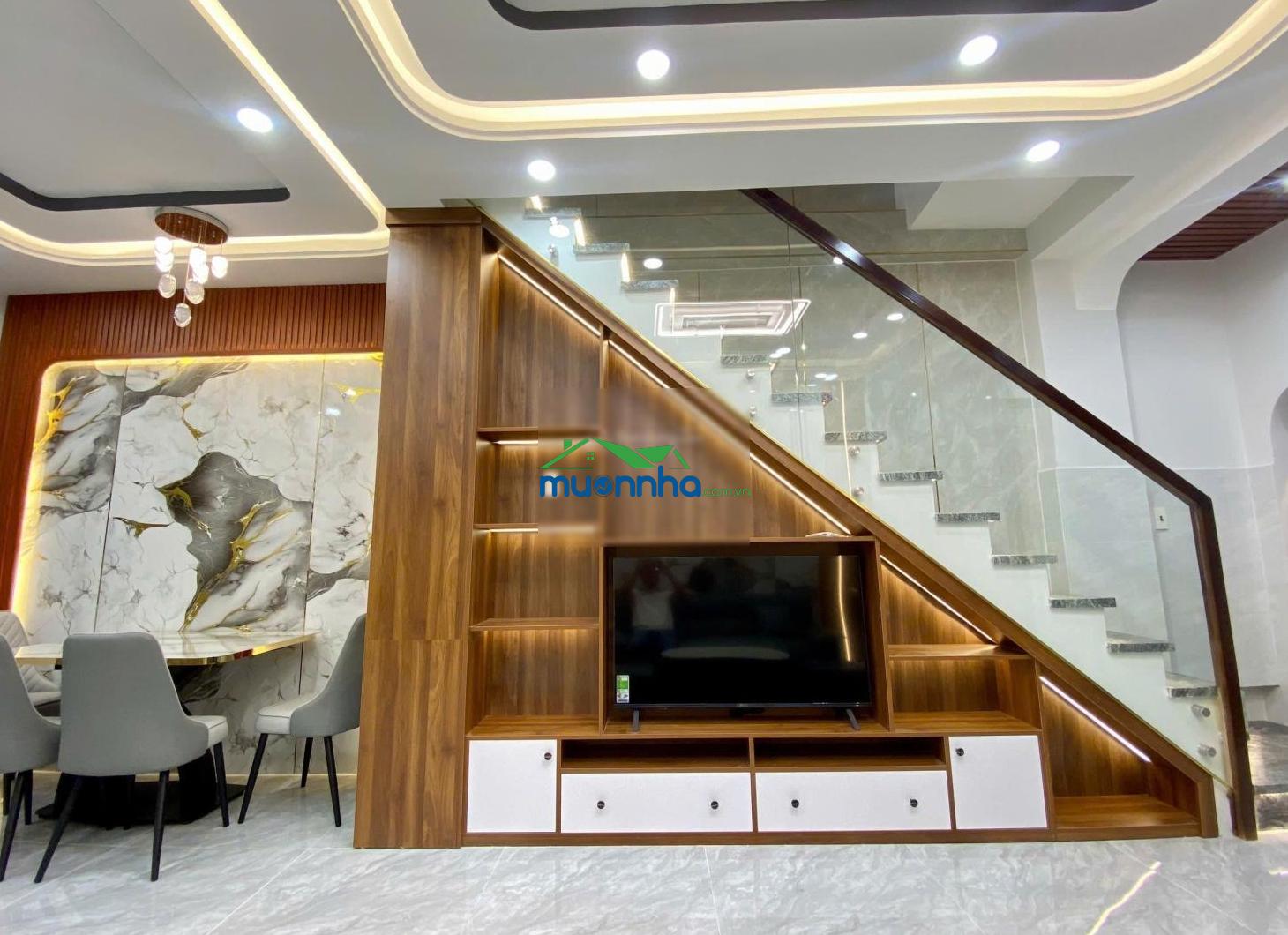 Nhà 4.1m x 12m đúc 1 lầu 3pn hẻm 4m 373 lý thường kiệt