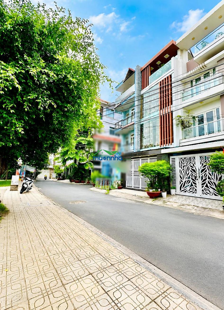 Lô góc, view công viên trước nhà, thoáng mát cả ngày, ở mê