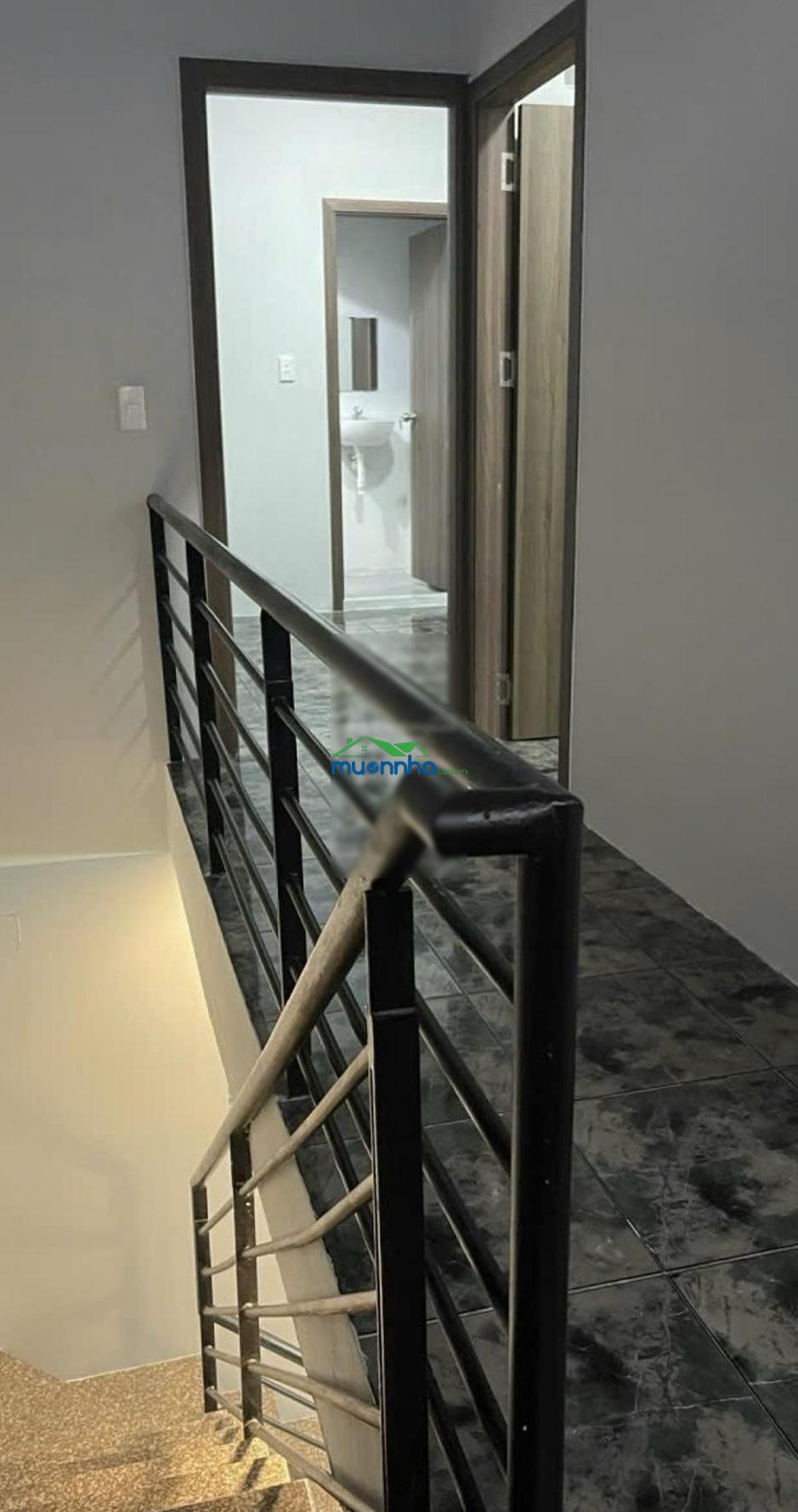 Bán gấp, giảm nóng tay 300tr, bán nhà tặng đất ngay khu sầm uất nhất tân sơn nhì - tân phú - 3