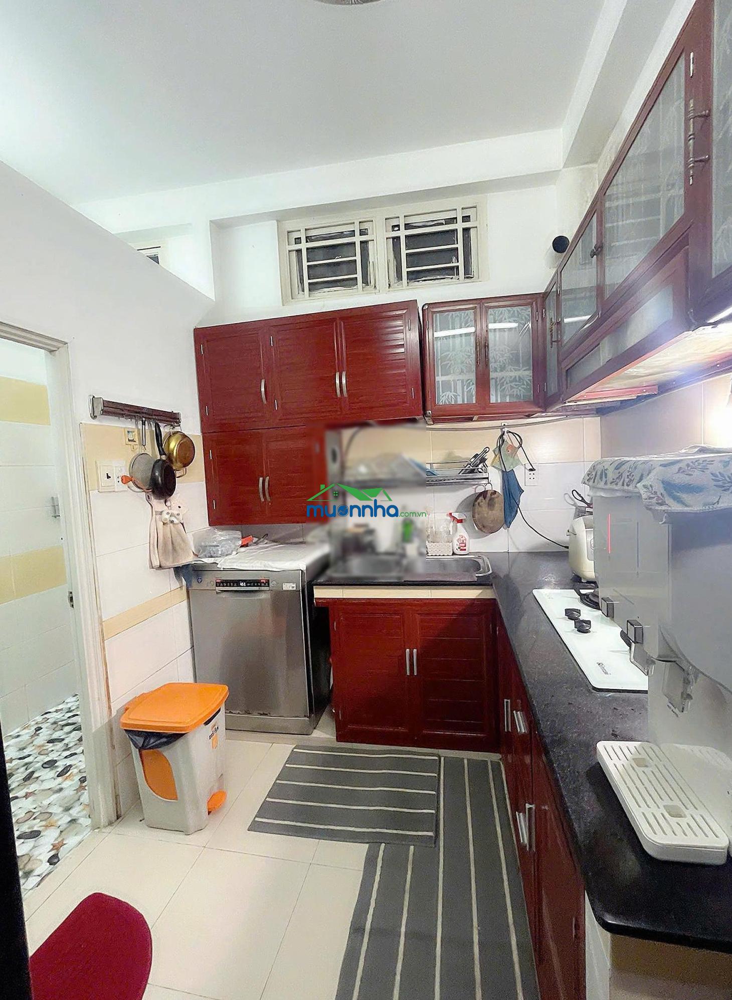 Cần bán gấp nhà gần sân bay tân sơn nhất, 6,15 tỷ - cách mạng tháng 8 - 1 trệt 2 lầu 1 sân thượng - 4