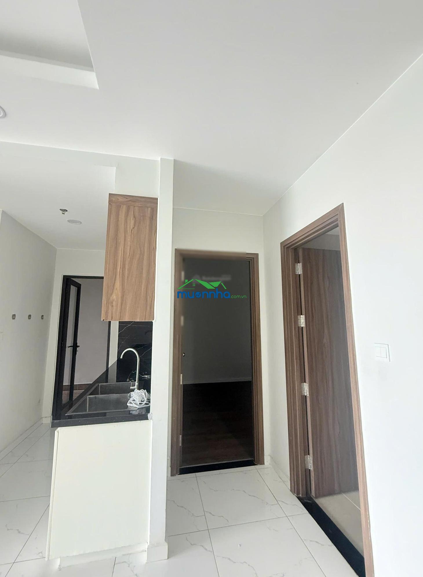 Cho thuê căn hộ 61m2 có ban công và logia giá thuê 5tr/tháng