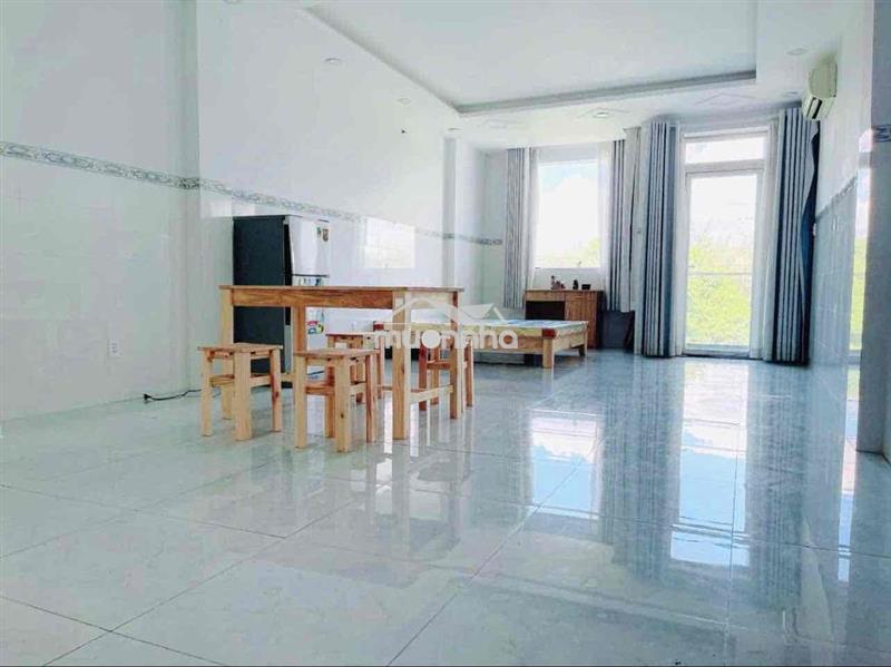 Cho thuê phòng 50m2 full nội thất (tân sơn)