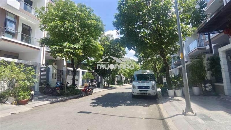 Cho thuê văn phòng vạn phúc, dt 60, 2phòng riêng biệt