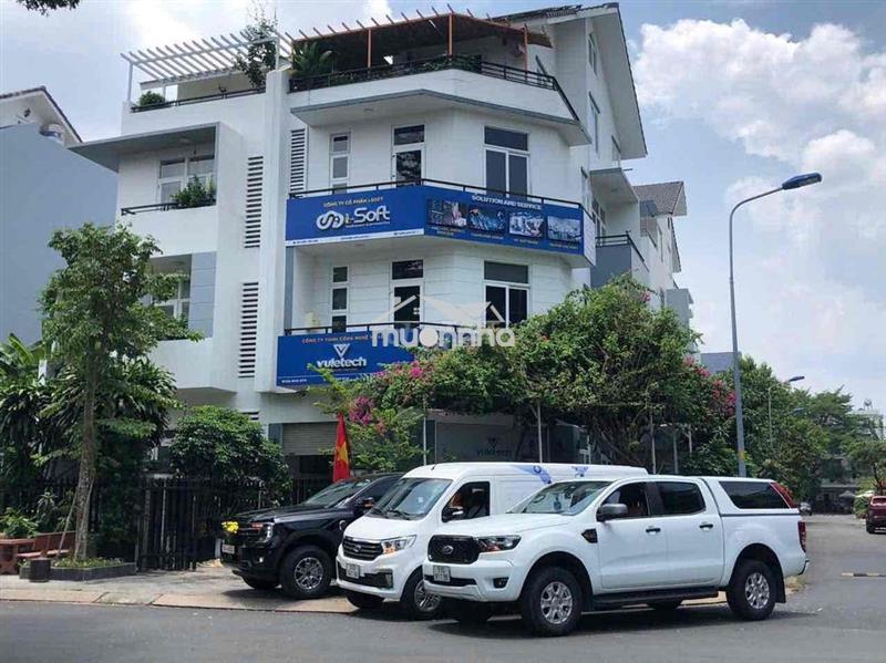 Biệt thự 4 lầu 10x20 góc 2 mặt tiền đường kdc gia hoà- phước long q9