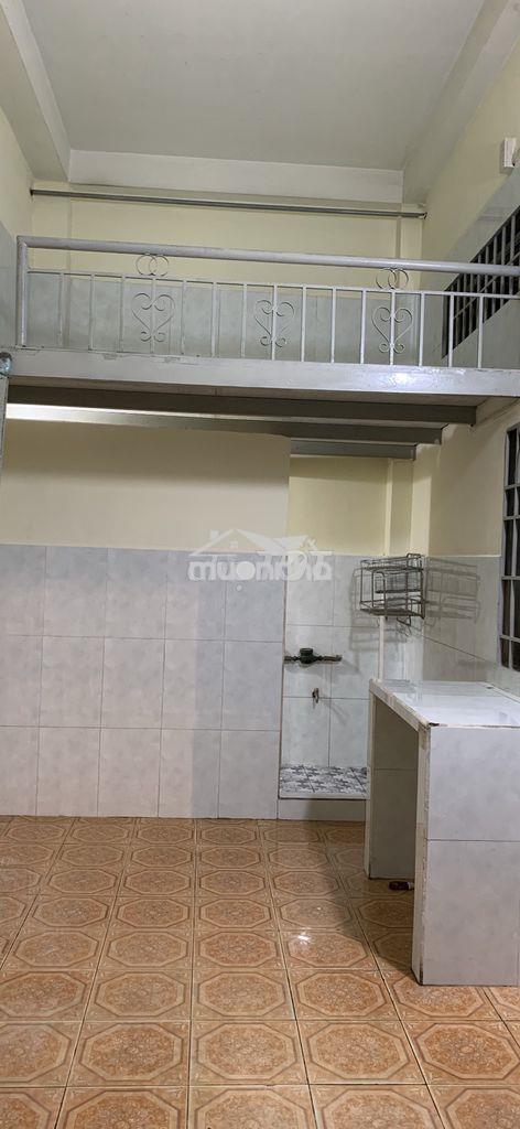 Cho thuê phòng trọ 11 m2 - 1tr3 - kcn sóng thần - 4