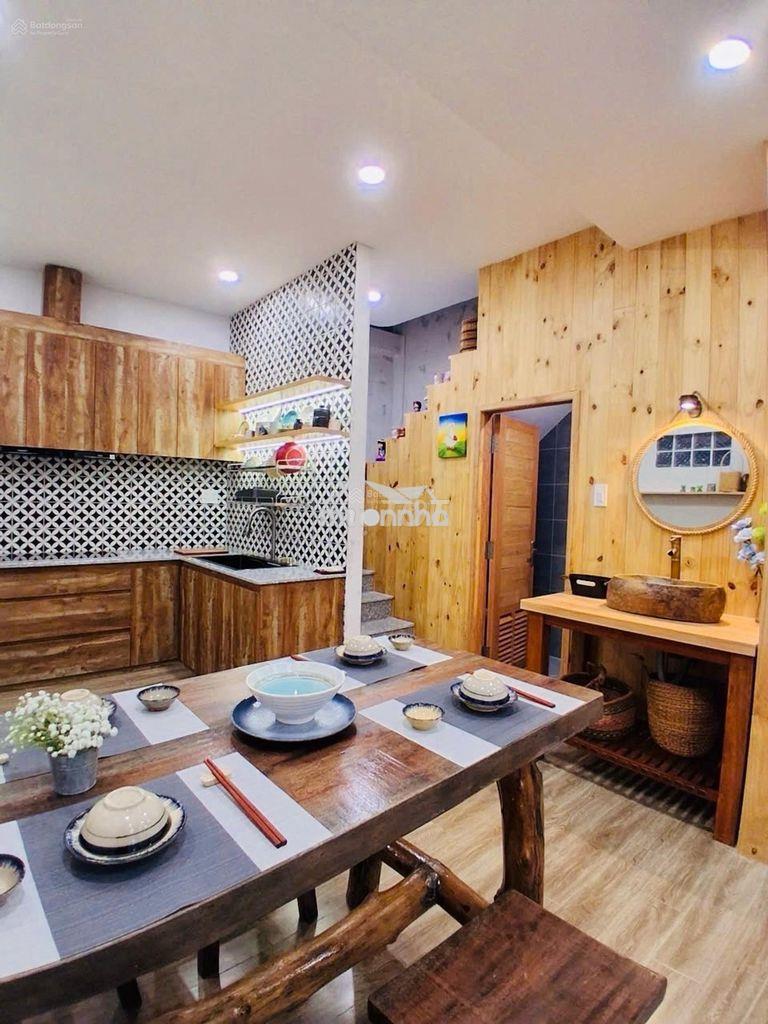 Nhà đẹp full nội thất dọn vào ở ngay . hẻm xe hơi tới nhà . - 3