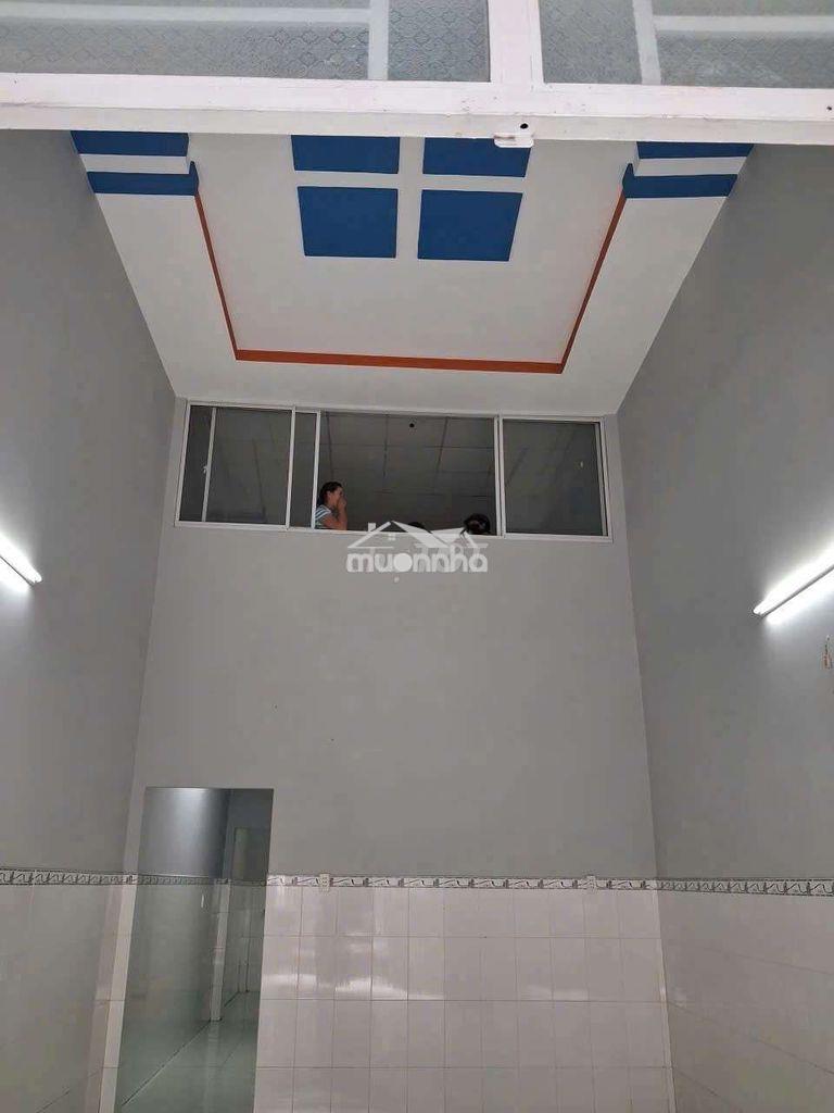 Nhà bán 4x17 m giá 1ty590tr nhà gác lưng 3 phong đẹp