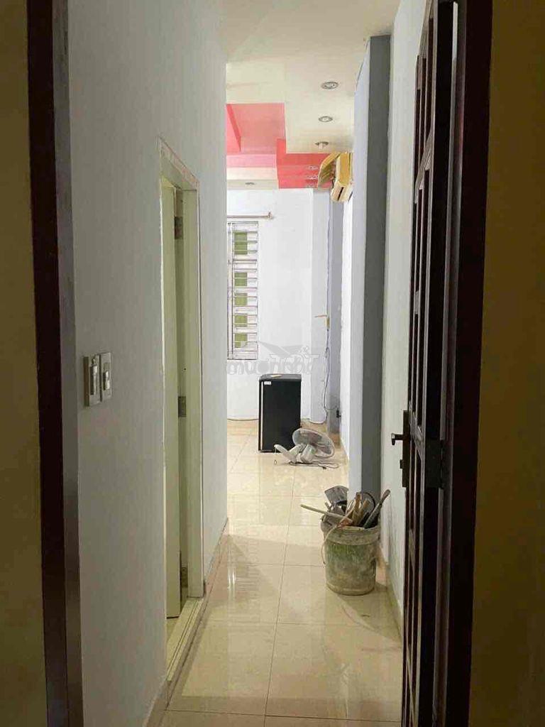 Phòng trọ cạnh chợ hoa hồ thị kỉ