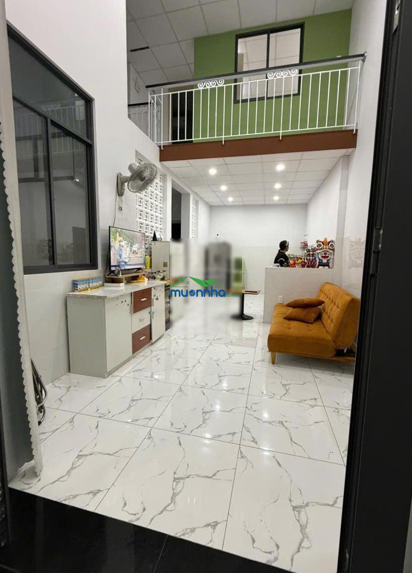 Xe hơi ngủ trong nhà linh xuân | 70m² | 2pn, 2wc | đường nhựa 6m thông
