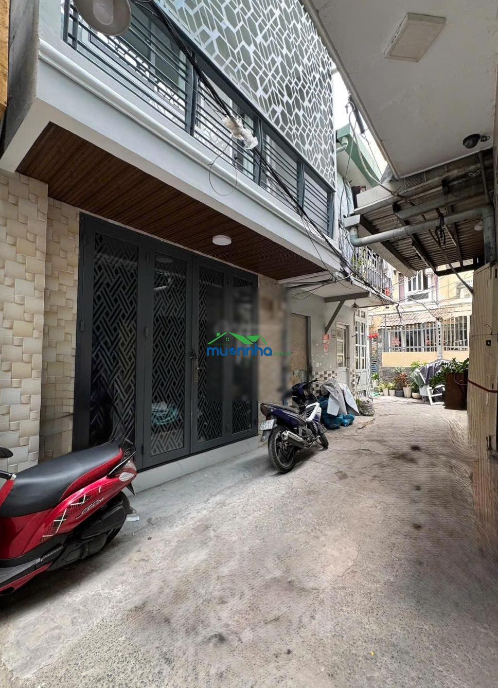 Nhà đẹp gần mặt tiền nguyễn hữu cảnh (4 x 8m) 3p ngủ - hẻm 3.5m thông