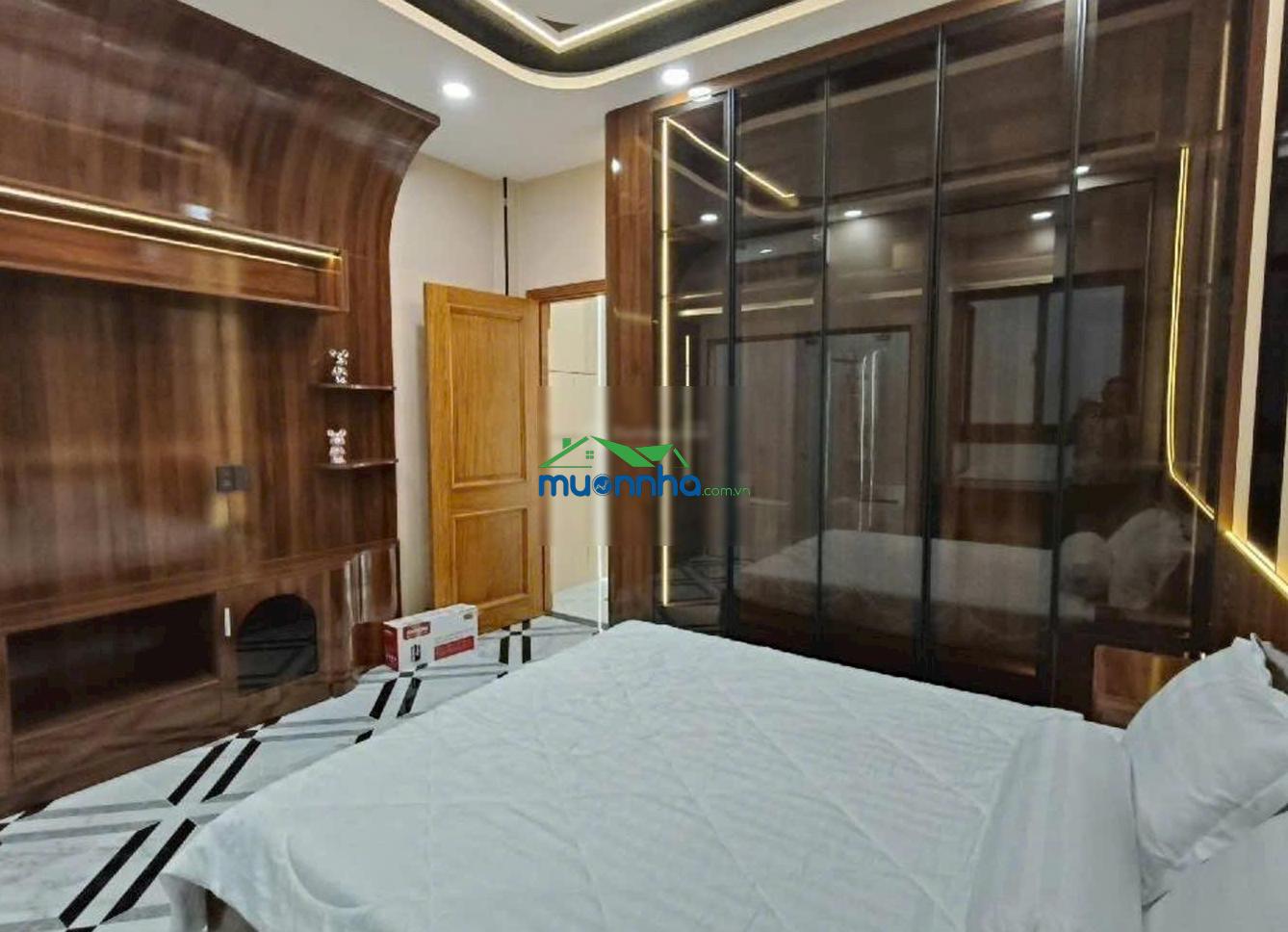 Siêu phẩm tân bình - ngay phan huy ích - gần sân bay - nhà đẹp - có thang máy
