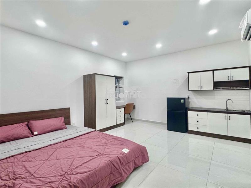 Căn hộ full nội thất mới khai trương có thang máy ngay chợ tân bình