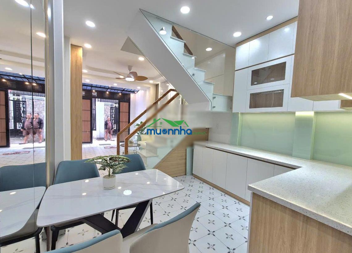 Hẻm ôtô, phan văn trị bình thạnh, 2 tầng 3pn(có pn trệt) 44m2, chỉ 6,3 tỷ