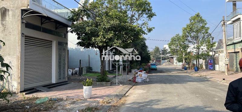 Cần bán đất 90 m2 tại kdc lavender tân triều