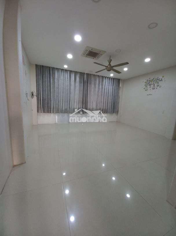 Cho thuê nhà hẻm đường 3/2 có thang máy