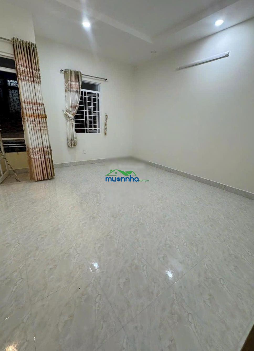 Nhà hẻm nhựa xe hơi hiệp bình phước - di chuyển thuận tiện - giá 6.5 tỷ - 2
