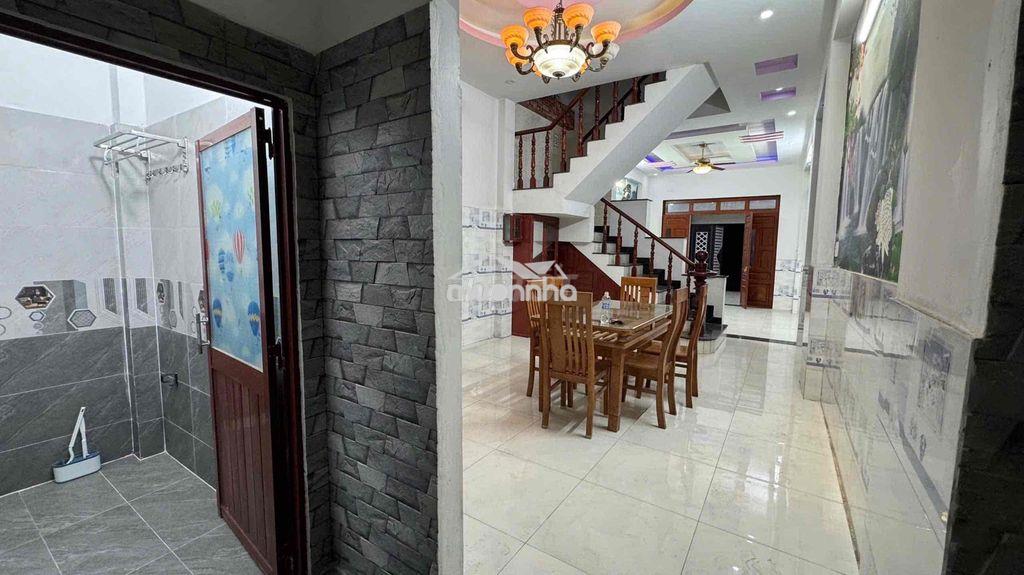 Cho thuê nhà nguyên căn lầu trệt - 4