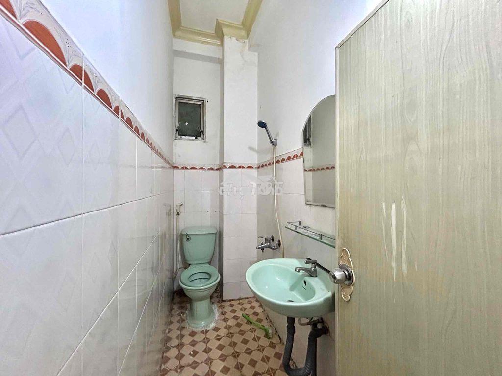 🔥Phòng trọ giá rẻ gần vòng xoay mũi tàu phú lâm giá hssv trống sẵn - 4