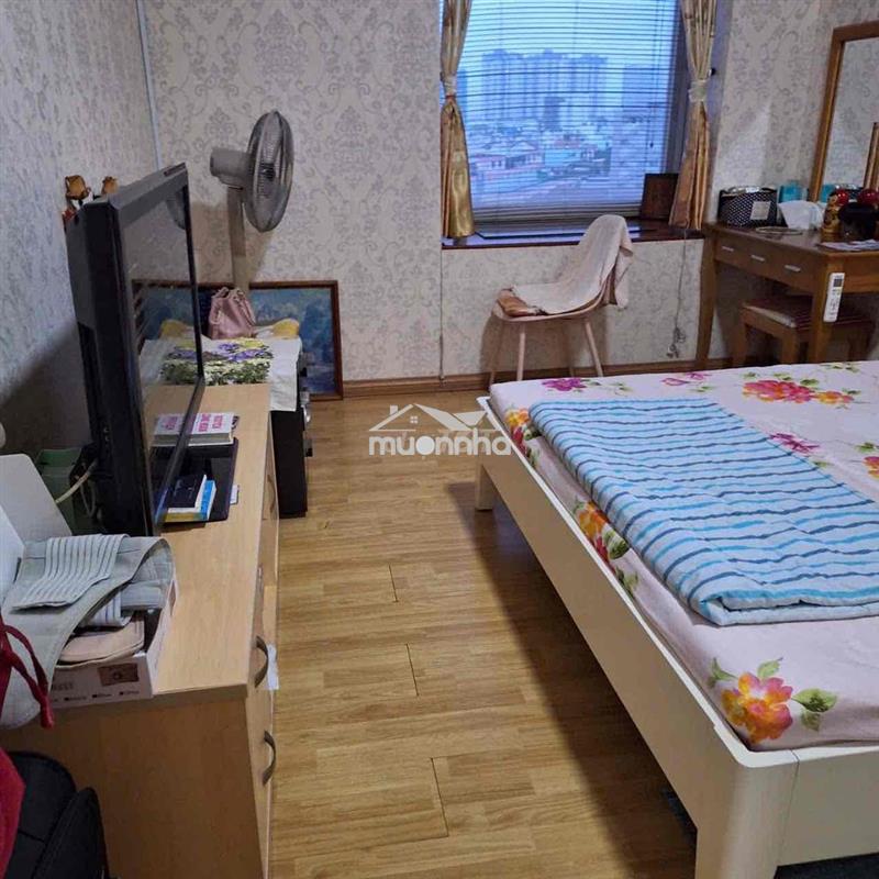 Cần cho thuê  gấp căn hộ thuận việt quận 11