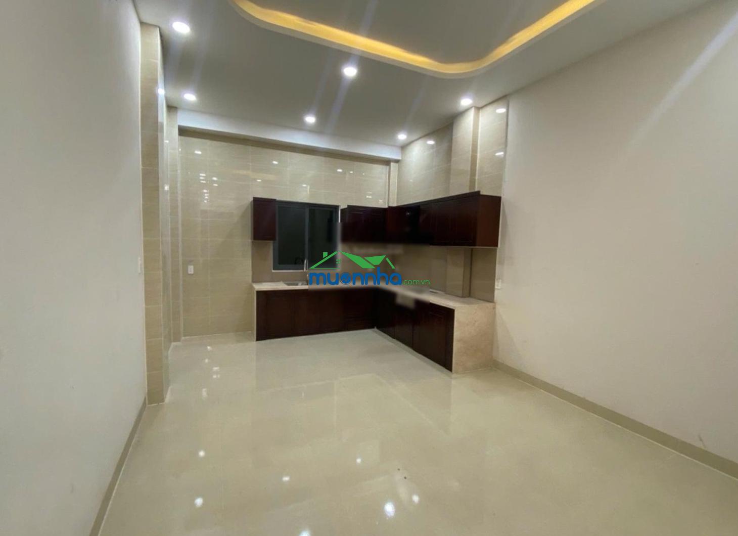 B.án nhà 3 tầng 70m2 - hẻm xe tải cạnh vin - dọn vào ở ngay - 5.2 tỷ - 4