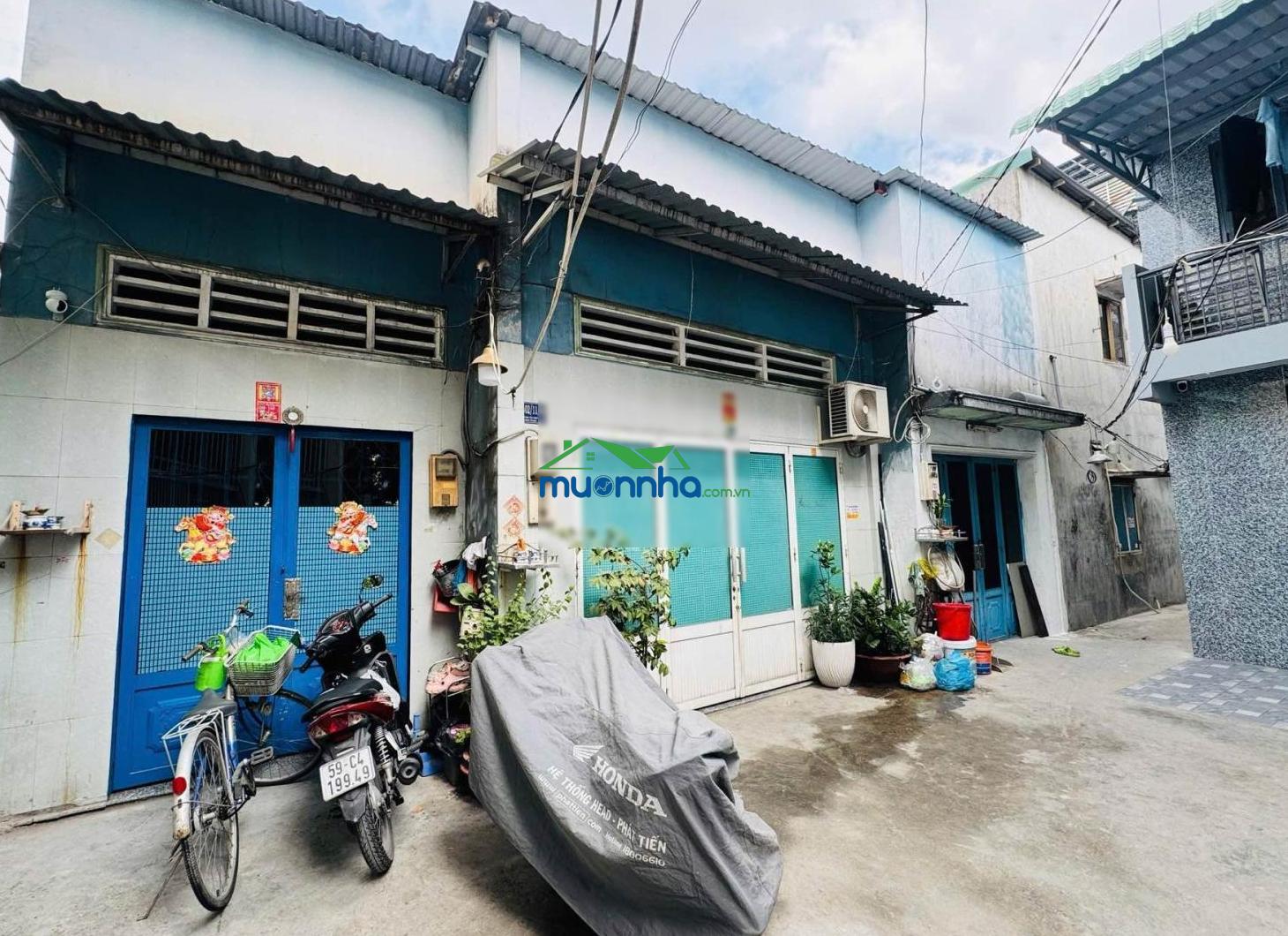 Bán nhà huỳnh tấn phát, quận 7, 9,7m x 13,3m, giáp pmh, đang có 3 căn riêng cho thuê, giá 6,5 tỉ